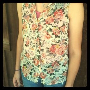 Ambiance apparel Sleeveless Top
